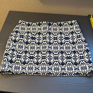 Stylish Blue and White Patterned Mini Skirt